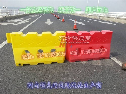 專業廠家提供優質單孔、雙孔及三孔水馬隔離墩，百墩實業價格實惠，附圖片展示